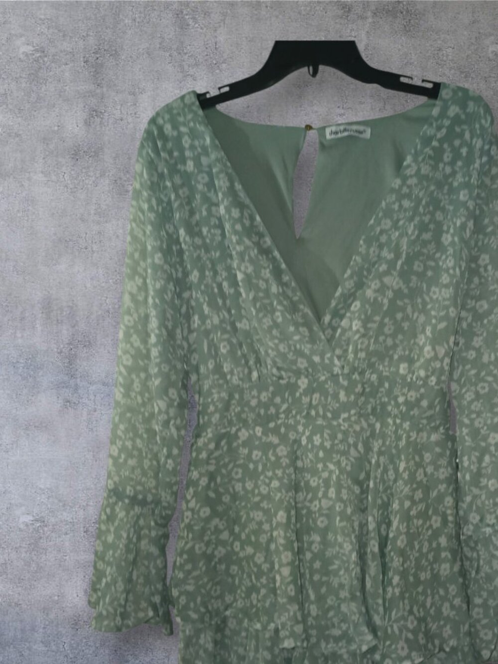 Chandelier Sage Green Floral Romper Size Small